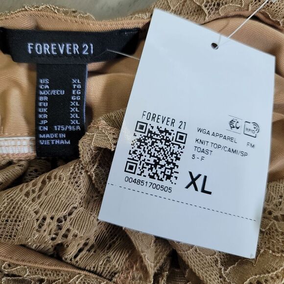 New Forever 21 Lace Knit Handkerchief Cropped Cami Size XL - Picture 6 of 9